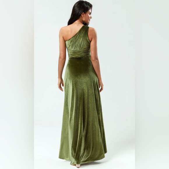 A Line One Shoulder Ruched Dress - Picture 2 of 2